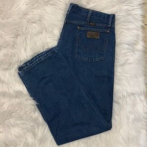 Men’s Wrangler Straight Legged (38x30)